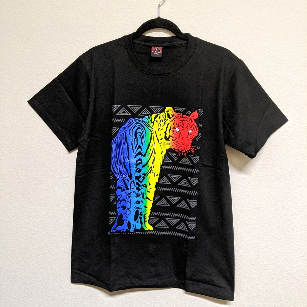 New Men's Glow in the dark T-shirt sz L